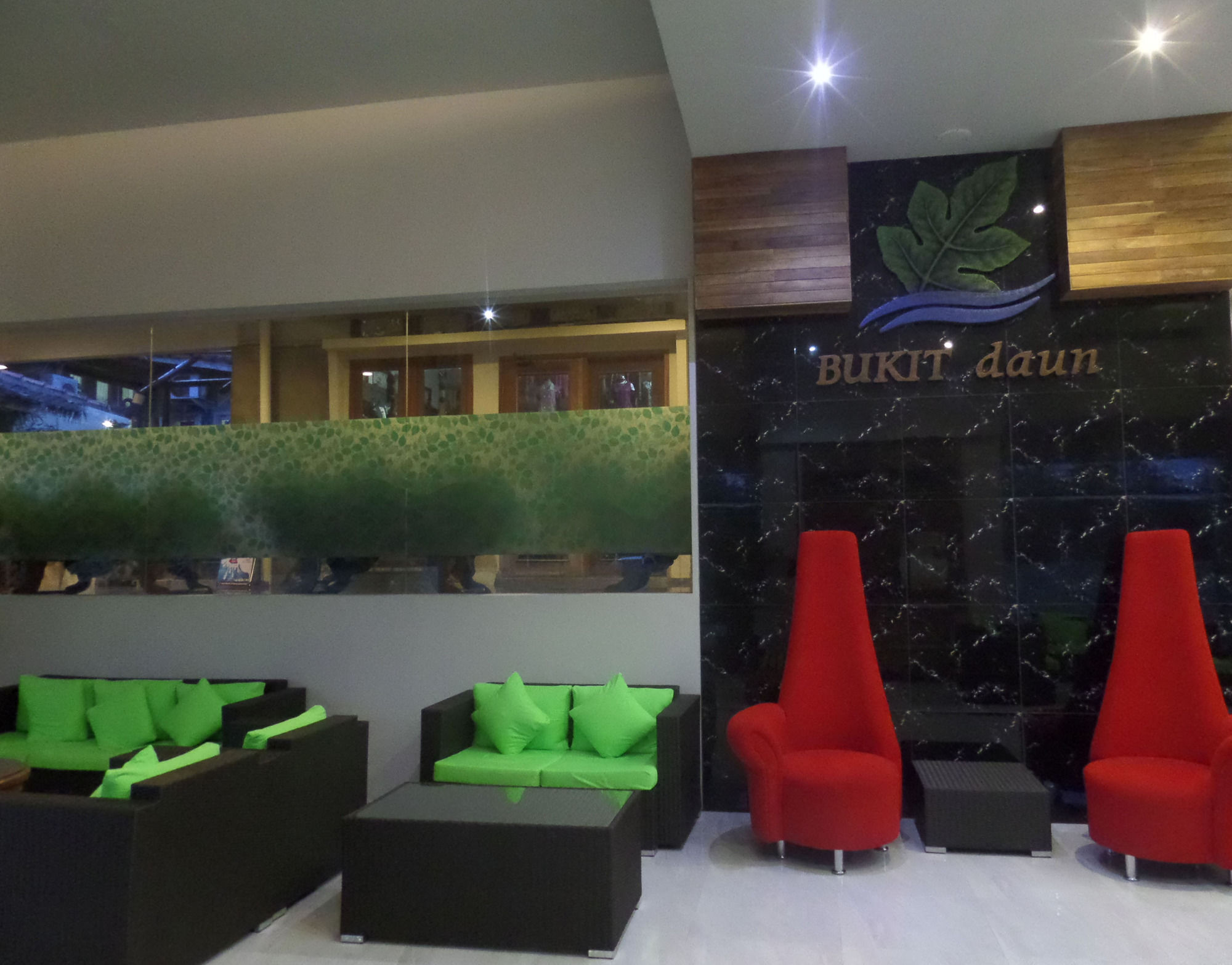 Bukit Daun Hotel And Resort Kediri  Exterior foto